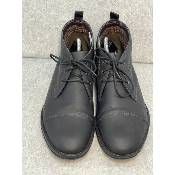 Clarks Chukka Cap Toe Boots Black Leather Lace Up Ankle Shoes - Men's Size 10.5 - Picture 2 of 8